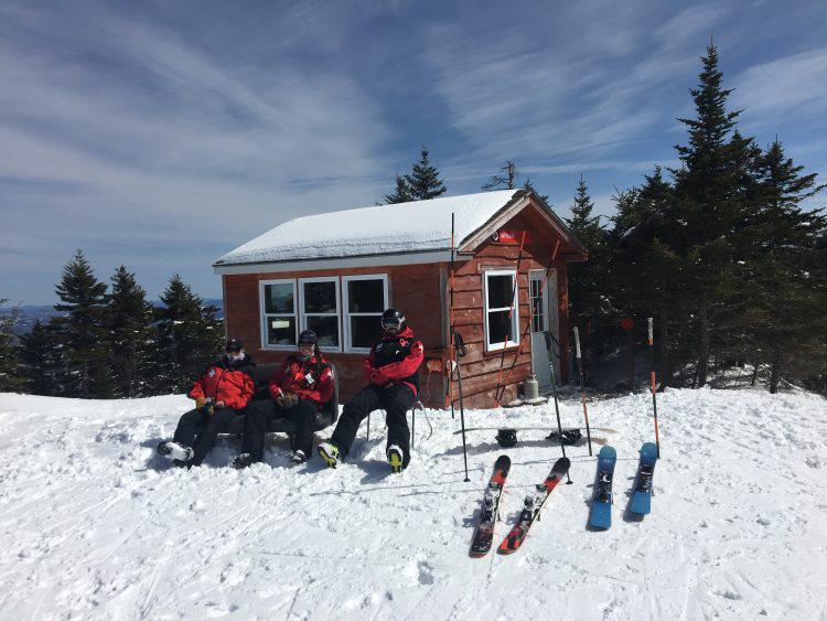 Sunday River, ME – Bluebird Day in the woods ! – 24 mars 2019